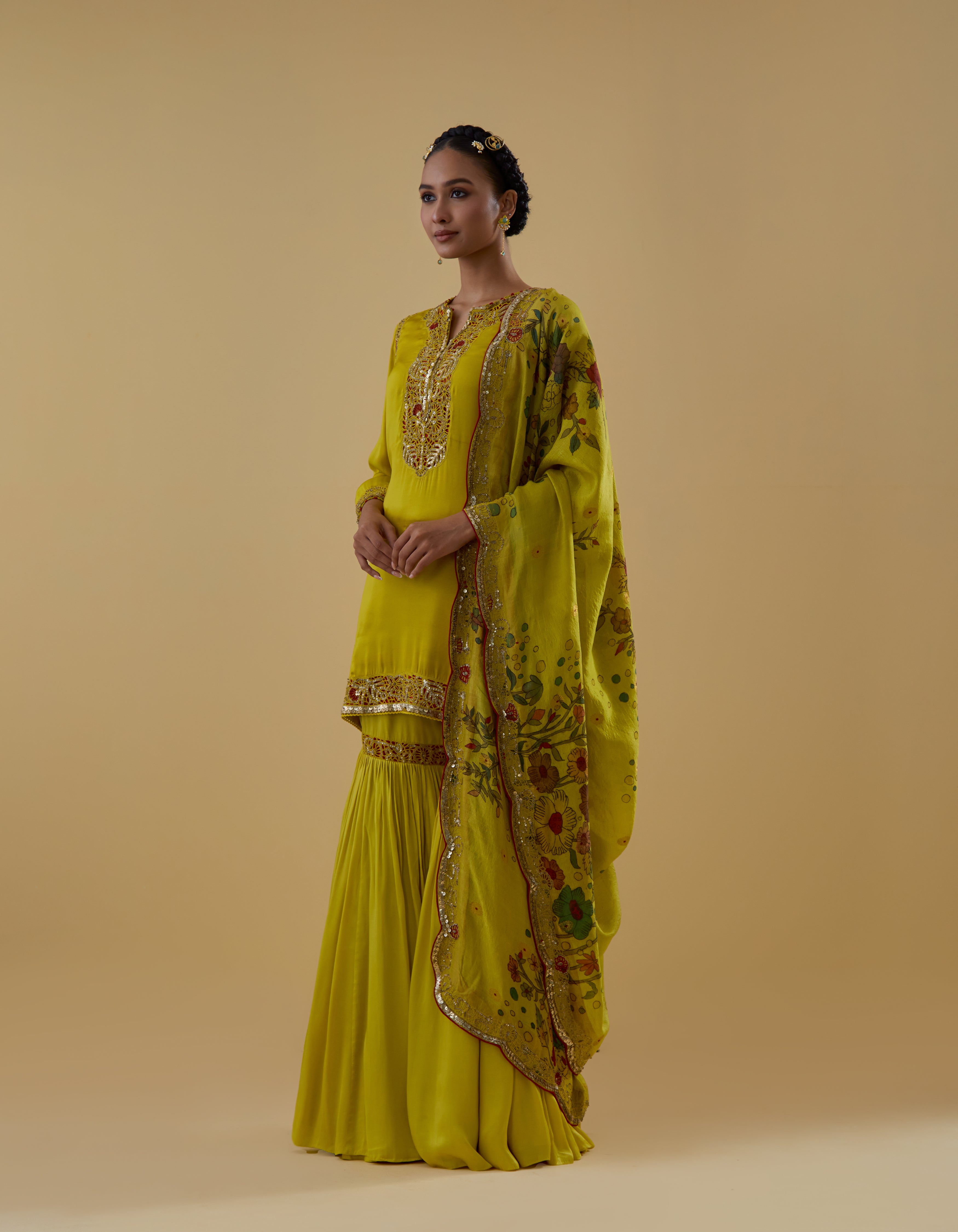 AJ Sharara Set