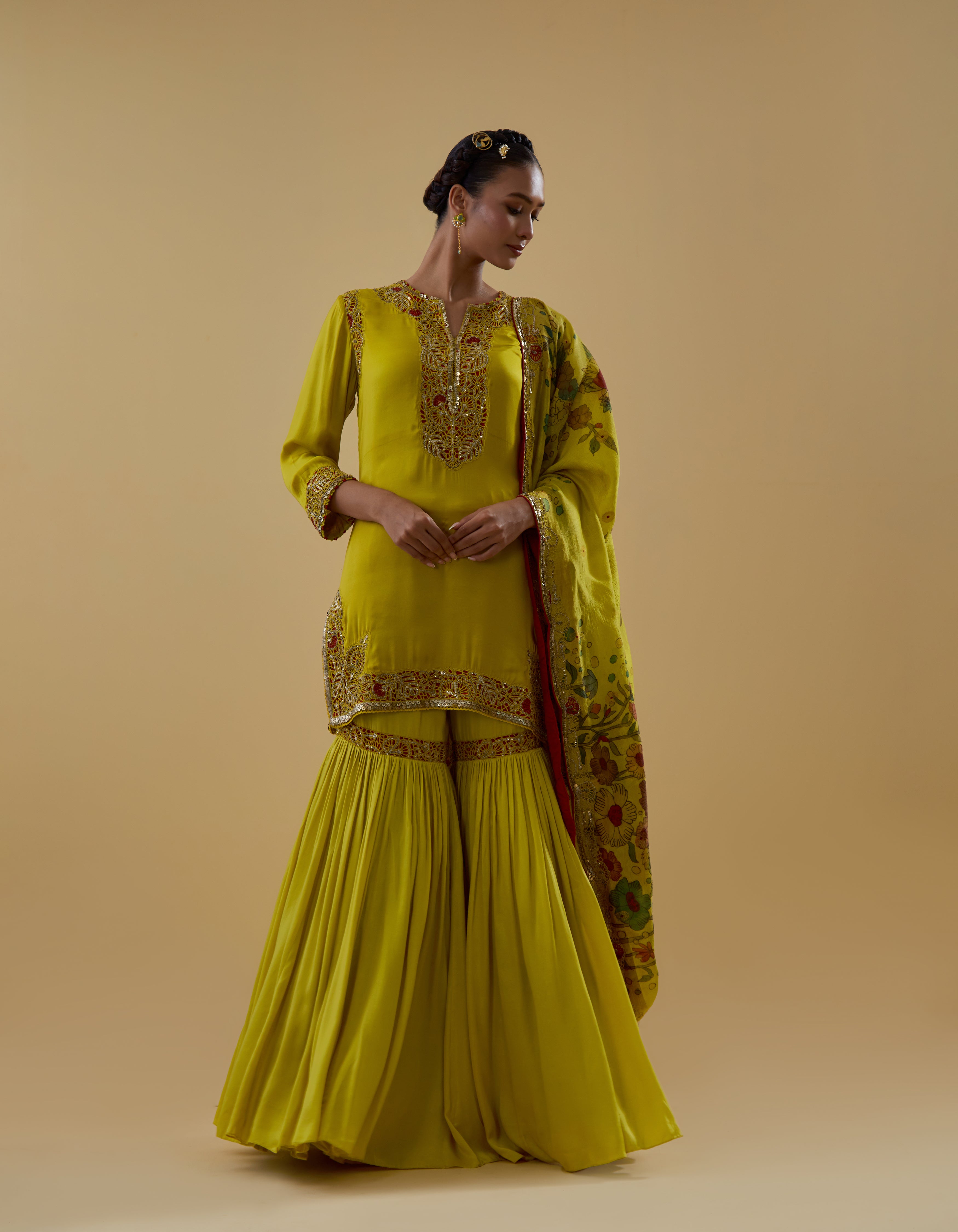 AJ Sharara Set